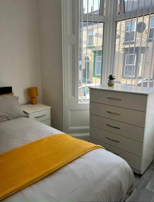Spacious 3 Bed - Efc Stays Liverpool Exterior photo